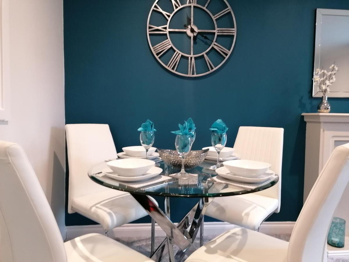 Luxury Modern 2 Bed Apartment, Free Undercroft Parking For 1 Car Southampton Exterior photo