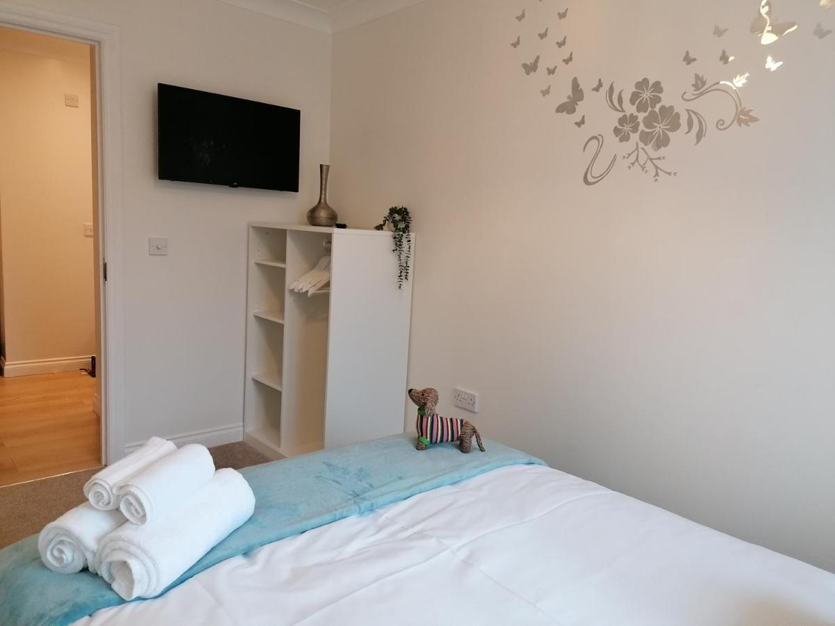 Luxury Modern 2 Bed Apartment, Free Undercroft Parking For 1 Car Southampton Exterior photo